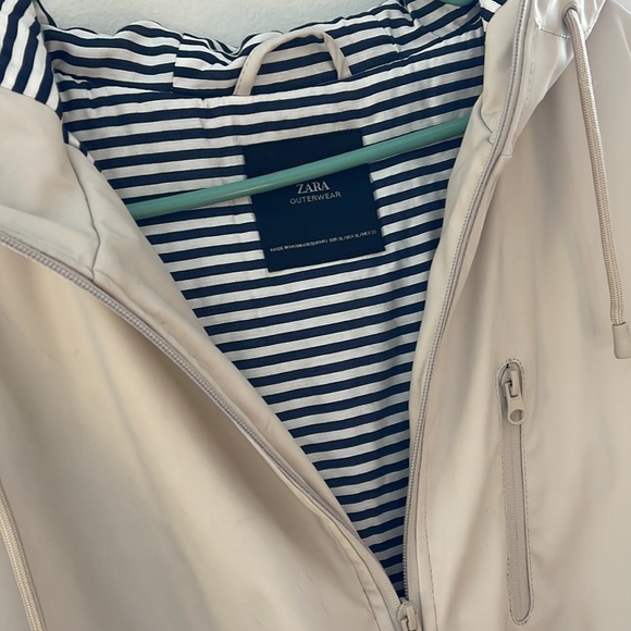 Zara Water Resistant Jacket - Picture 2 of 5